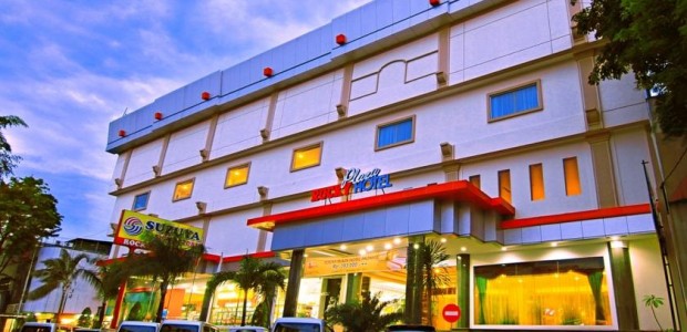 Rocky Plaza Hotel Padang